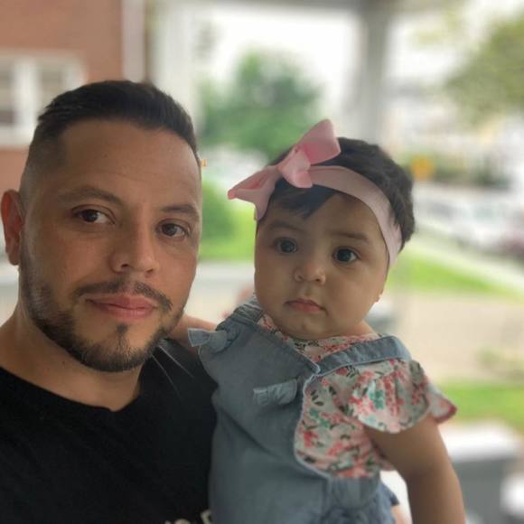 Meet your Posher, Carlos - Picture 1 of 1